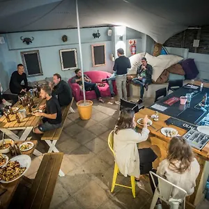 Atlantic Point Backpackers , Cape Town South Africa